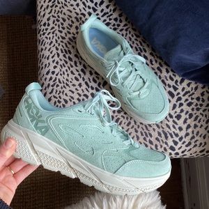 HOKA one one size 10 W teal suede leather sneaker
